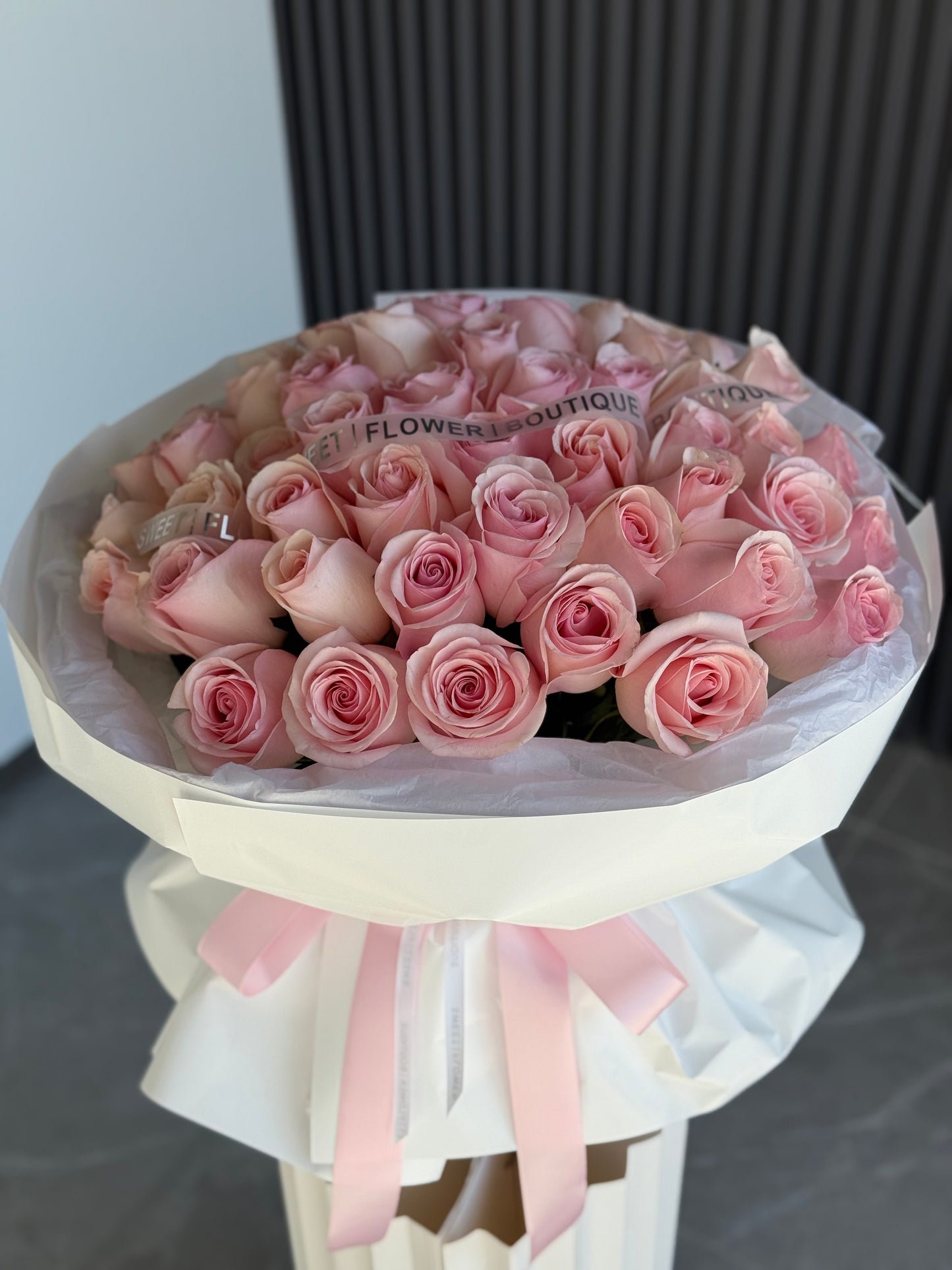 50 PINK ROSES