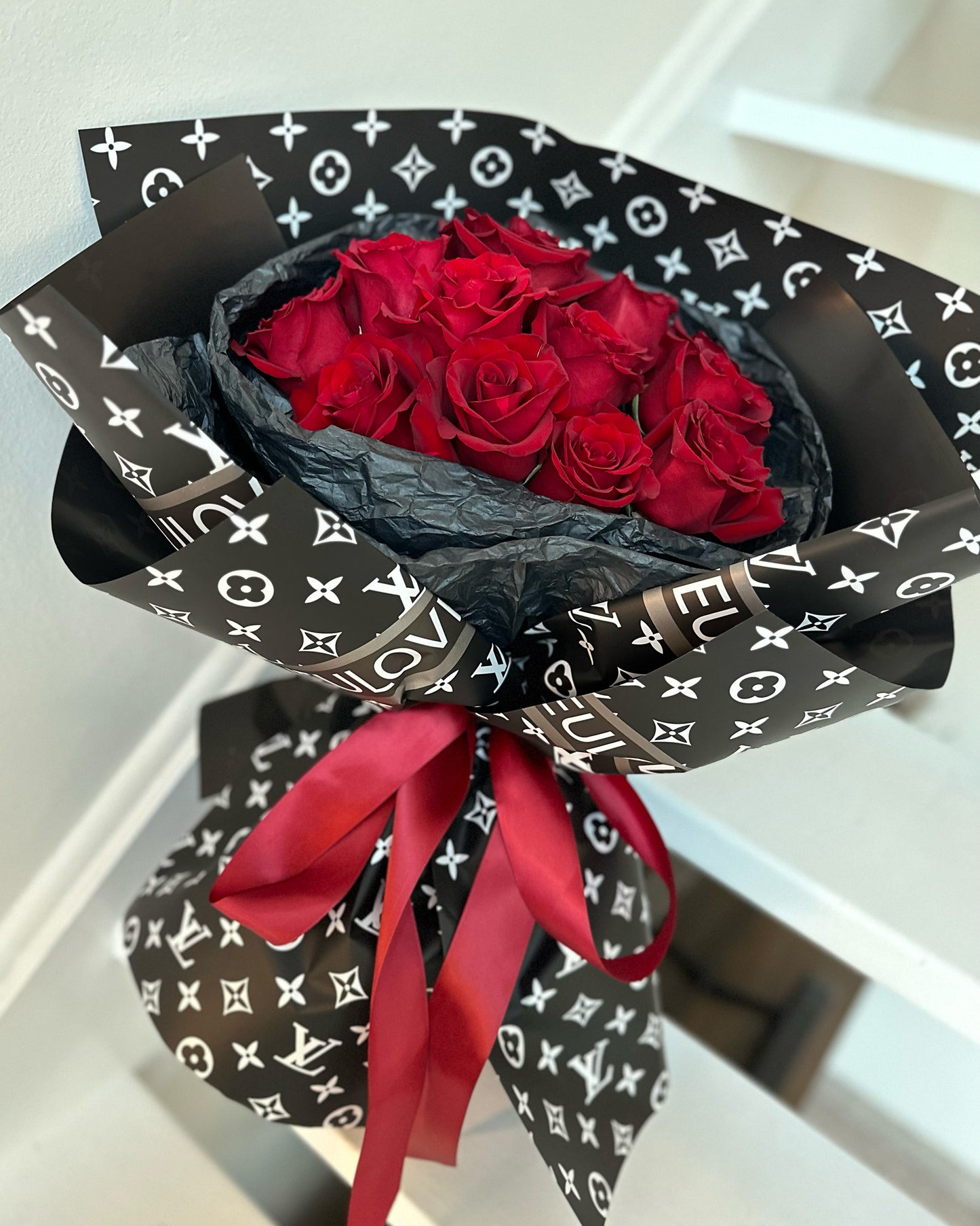 BRANDED WRAP RED ROSES