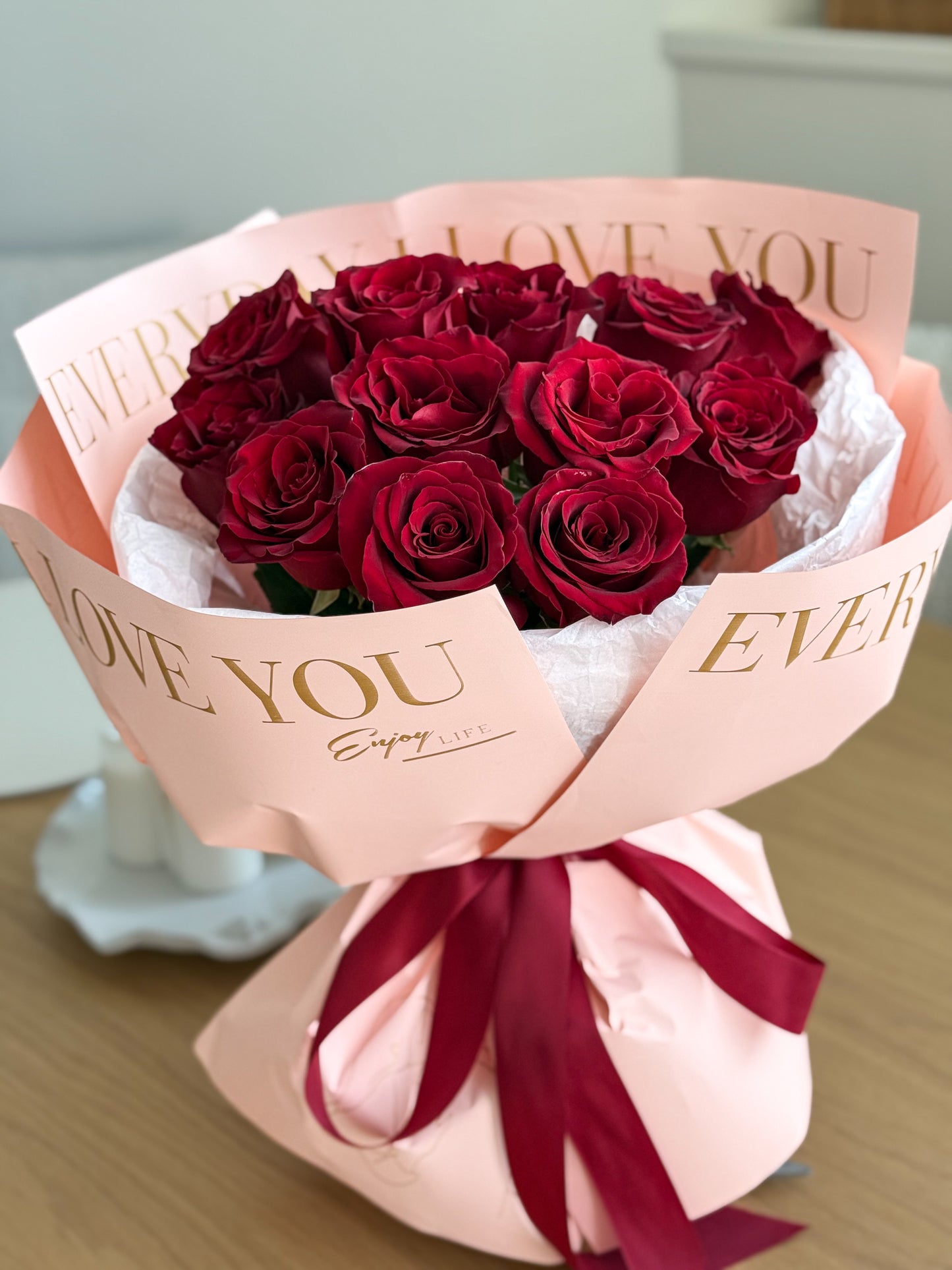 LOVE RED ROSES
