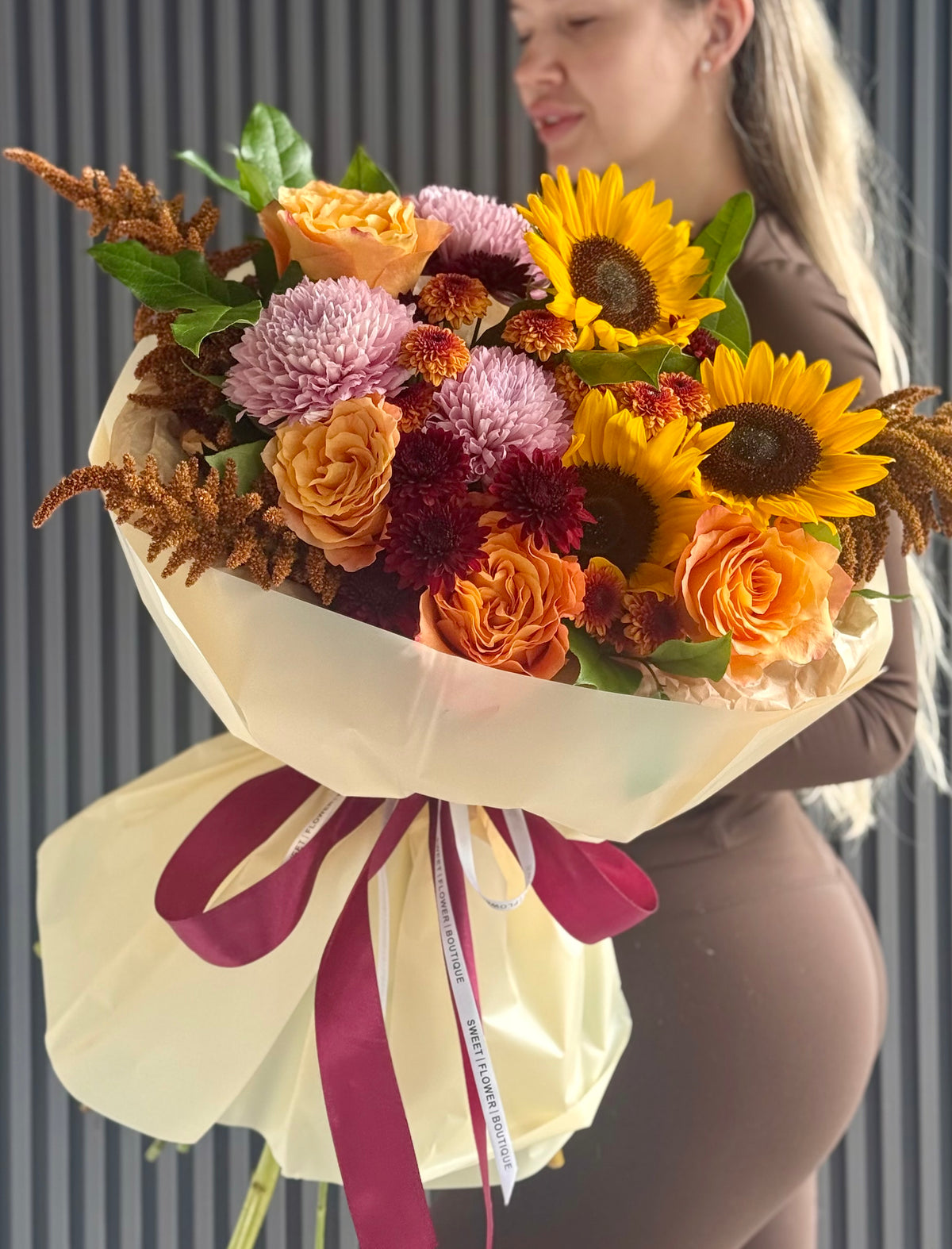 DESIGNER FLOWER ARRANGEMENT
