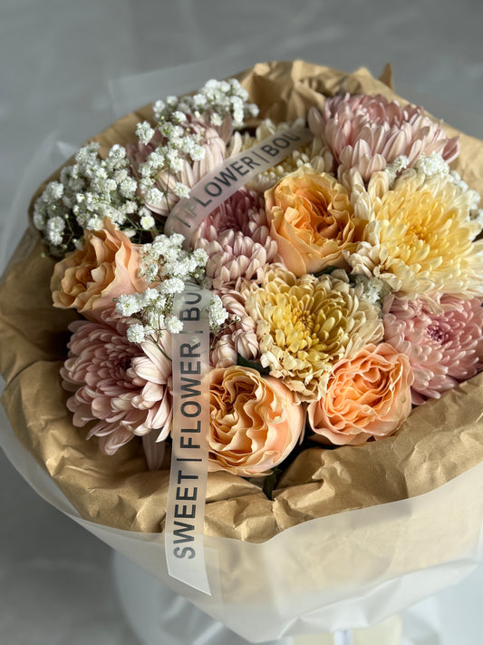 DESIGNER FLOWER ARRANGEMENT