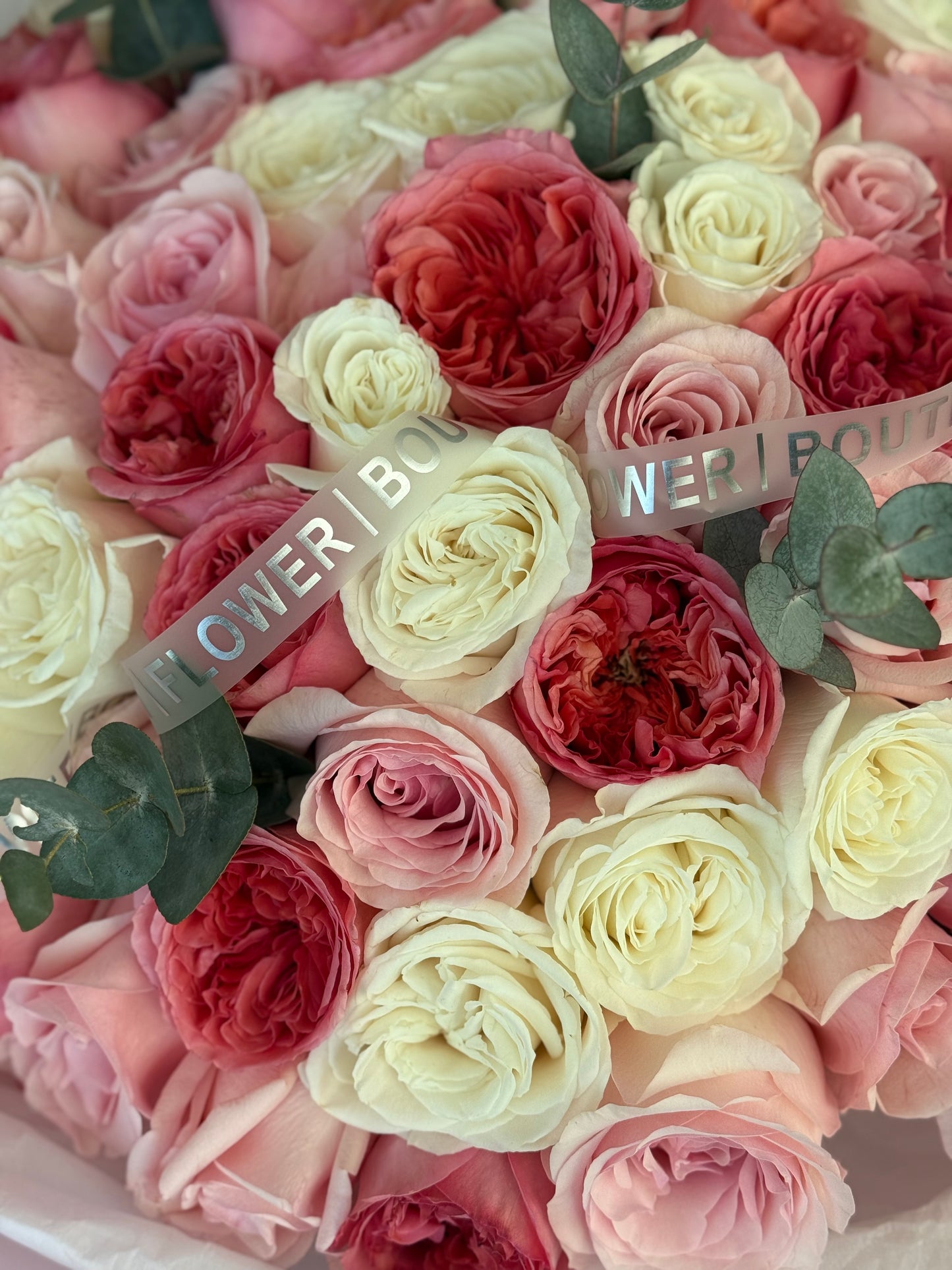 LUXURY ROSES BOUQUET