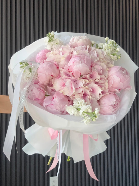 DESIGNER FLOWER BOUQUET