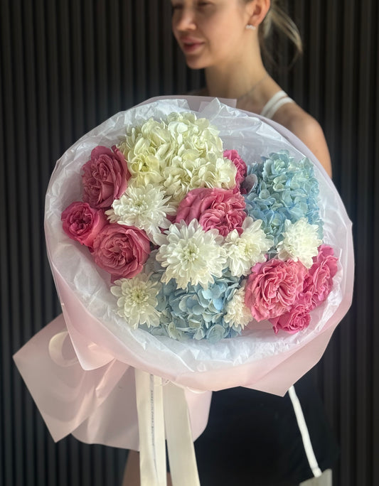 TODAY'S FEATURED BOUQUET - SIGNATURE