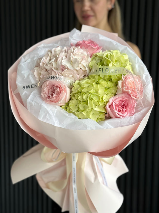 DESIGNER FLOWER BOUQUET