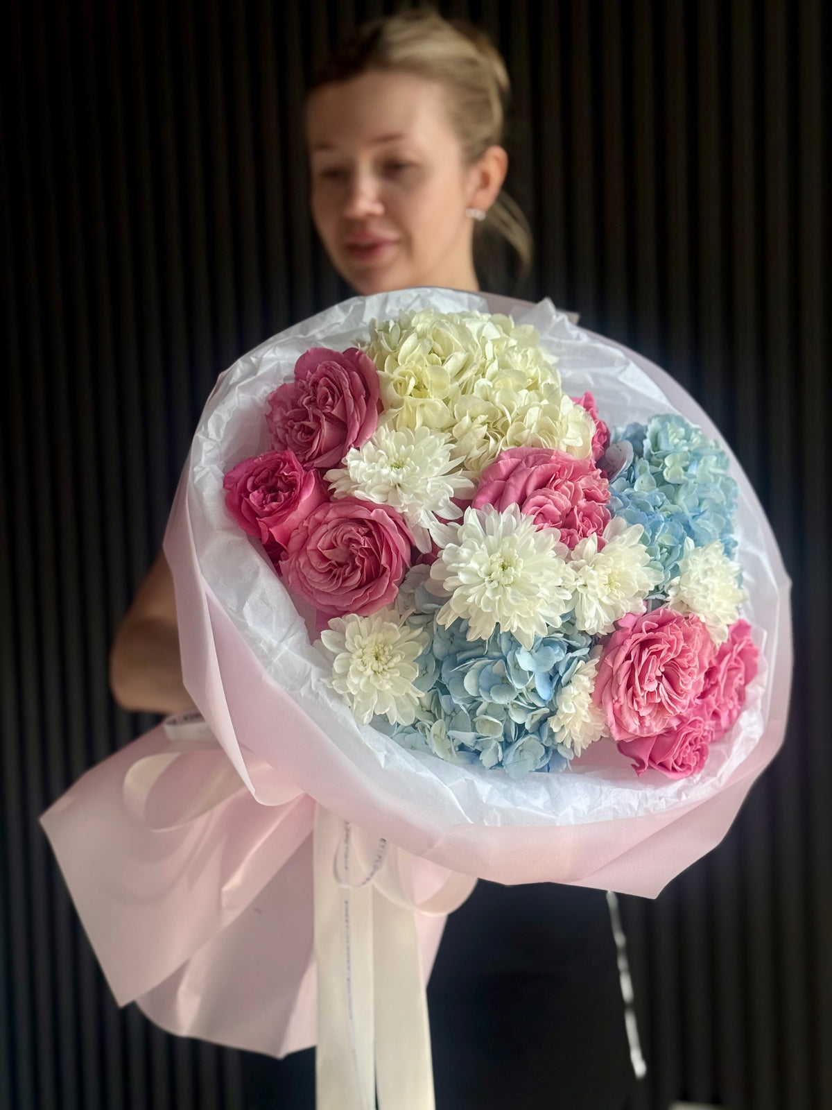 TODAY'S FEATURED BOUQUET - SIGNATURE