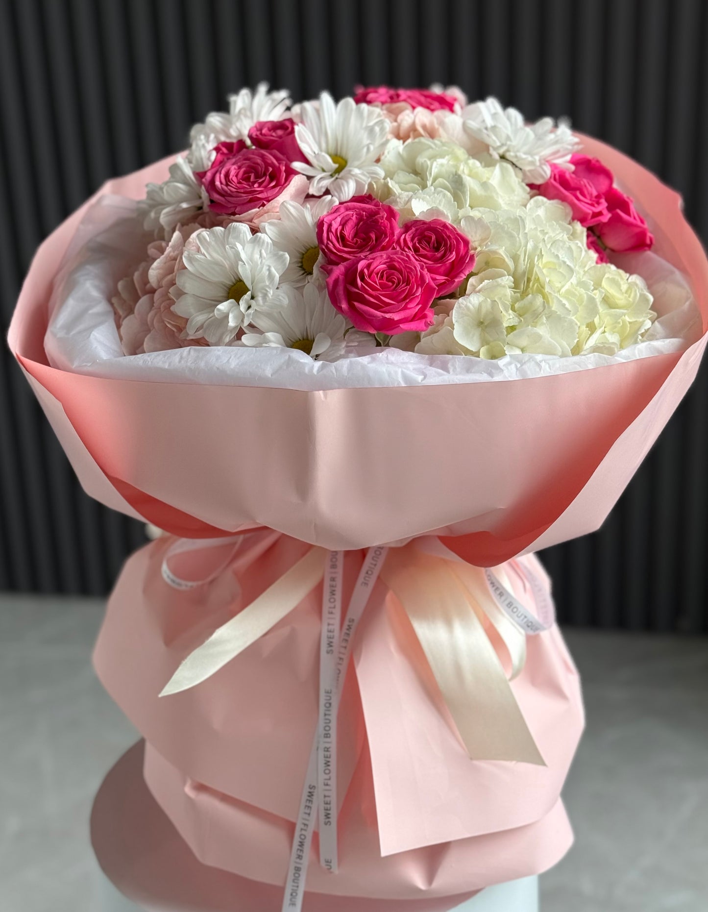 TODAY'S FEATURED BOUQUET - SIGNATURE