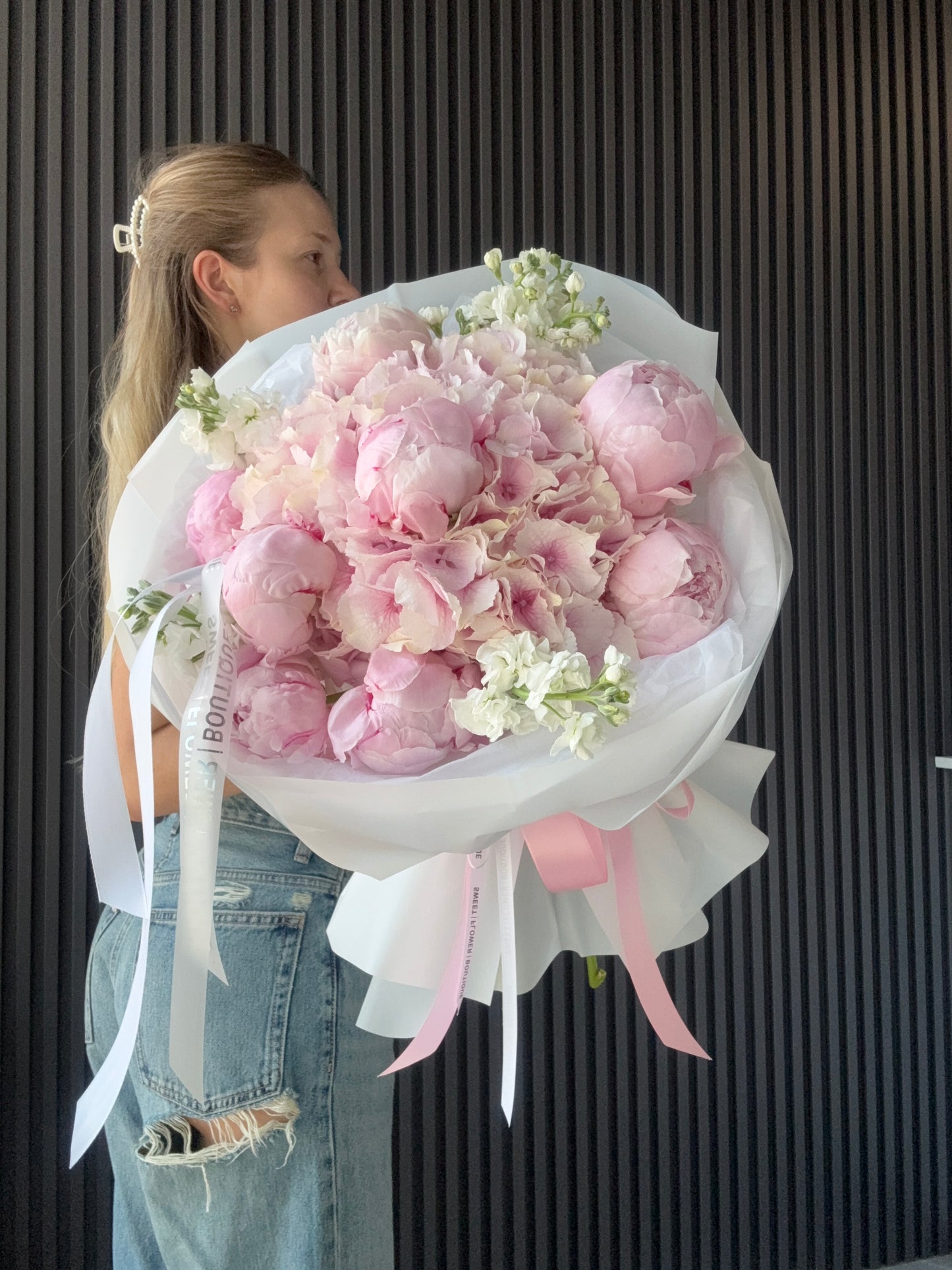 DESIGNER FLOWER BOUQUET