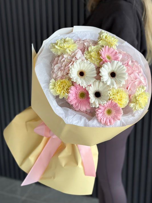 YELLOW DESIGNER BOUQUET