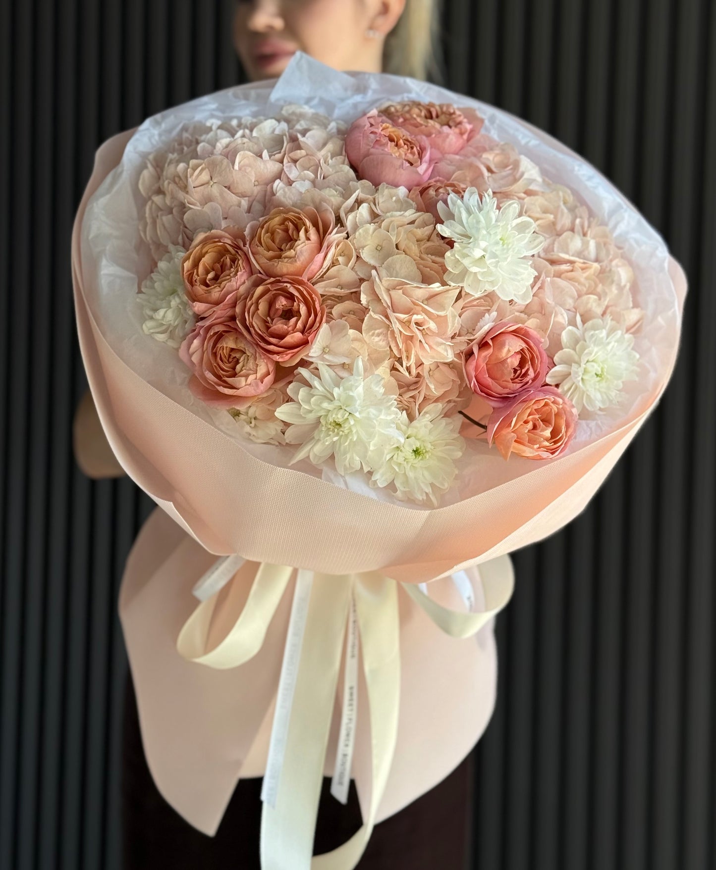TODAY'S FEATURED BOUQUET - HARMONY