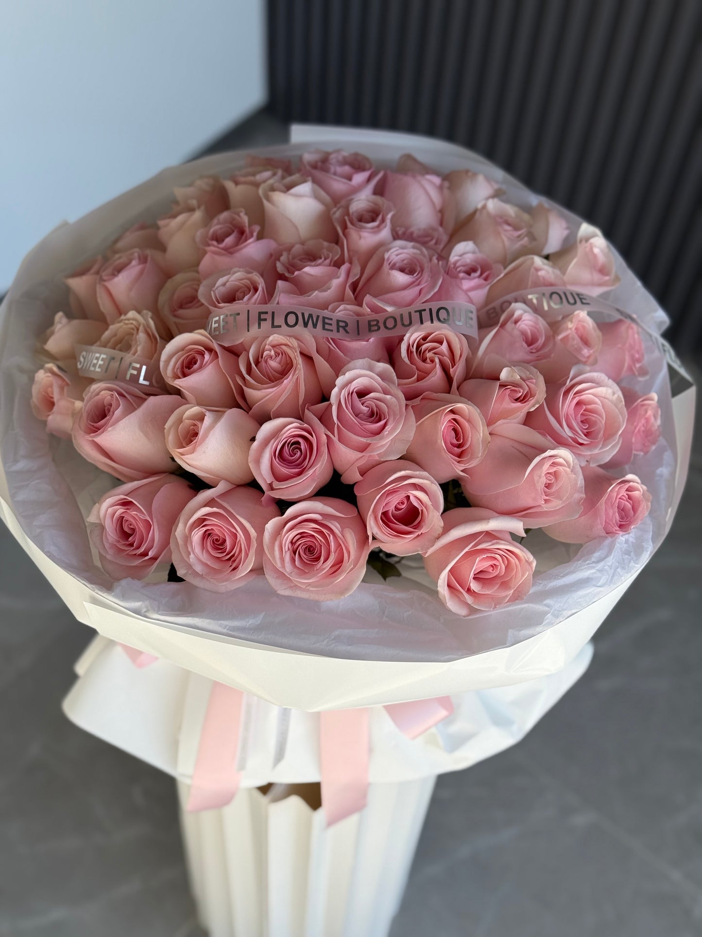 50 PINK ROSES