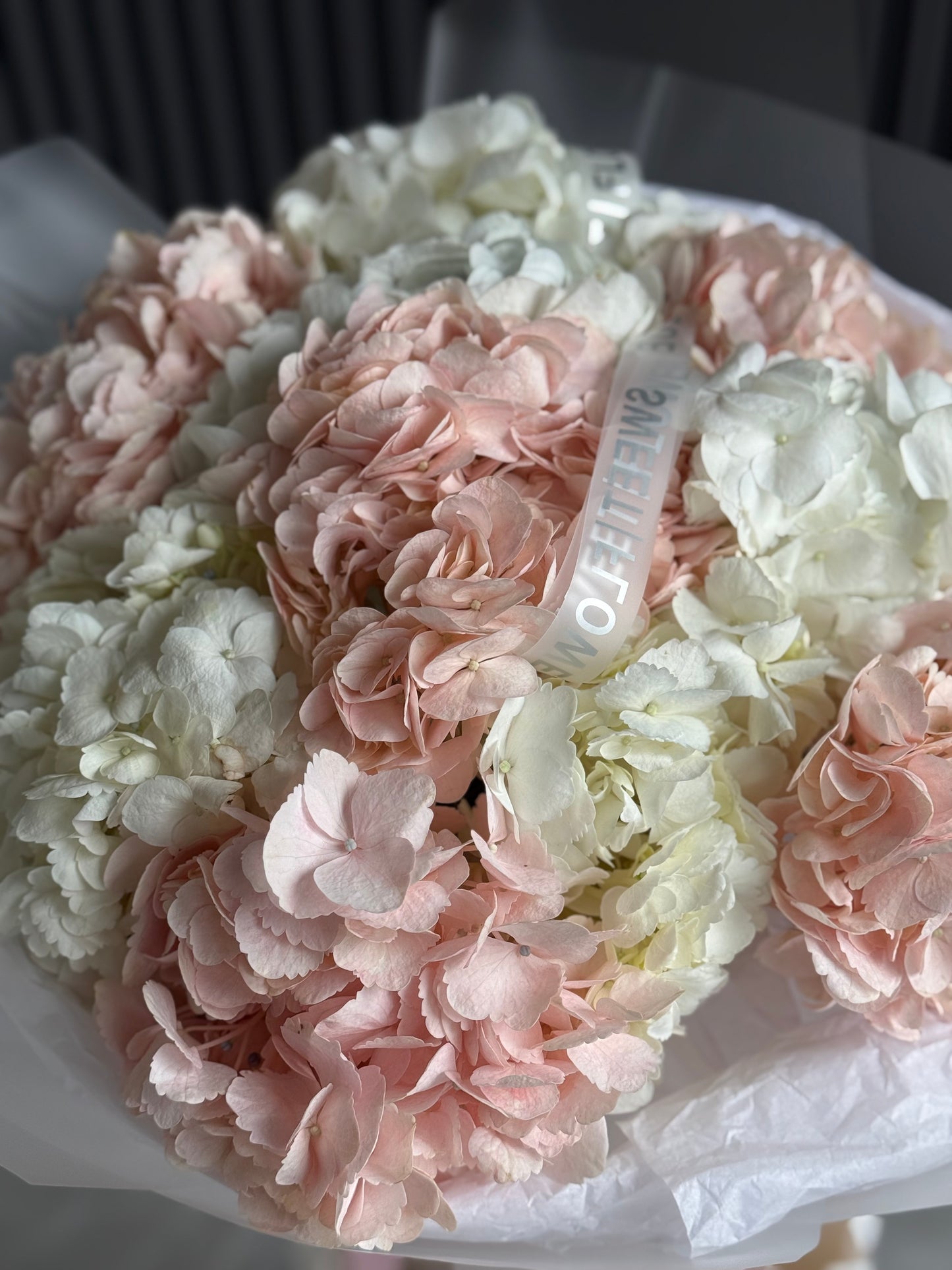 premium hydrangea bouquet same day delivery Toronto