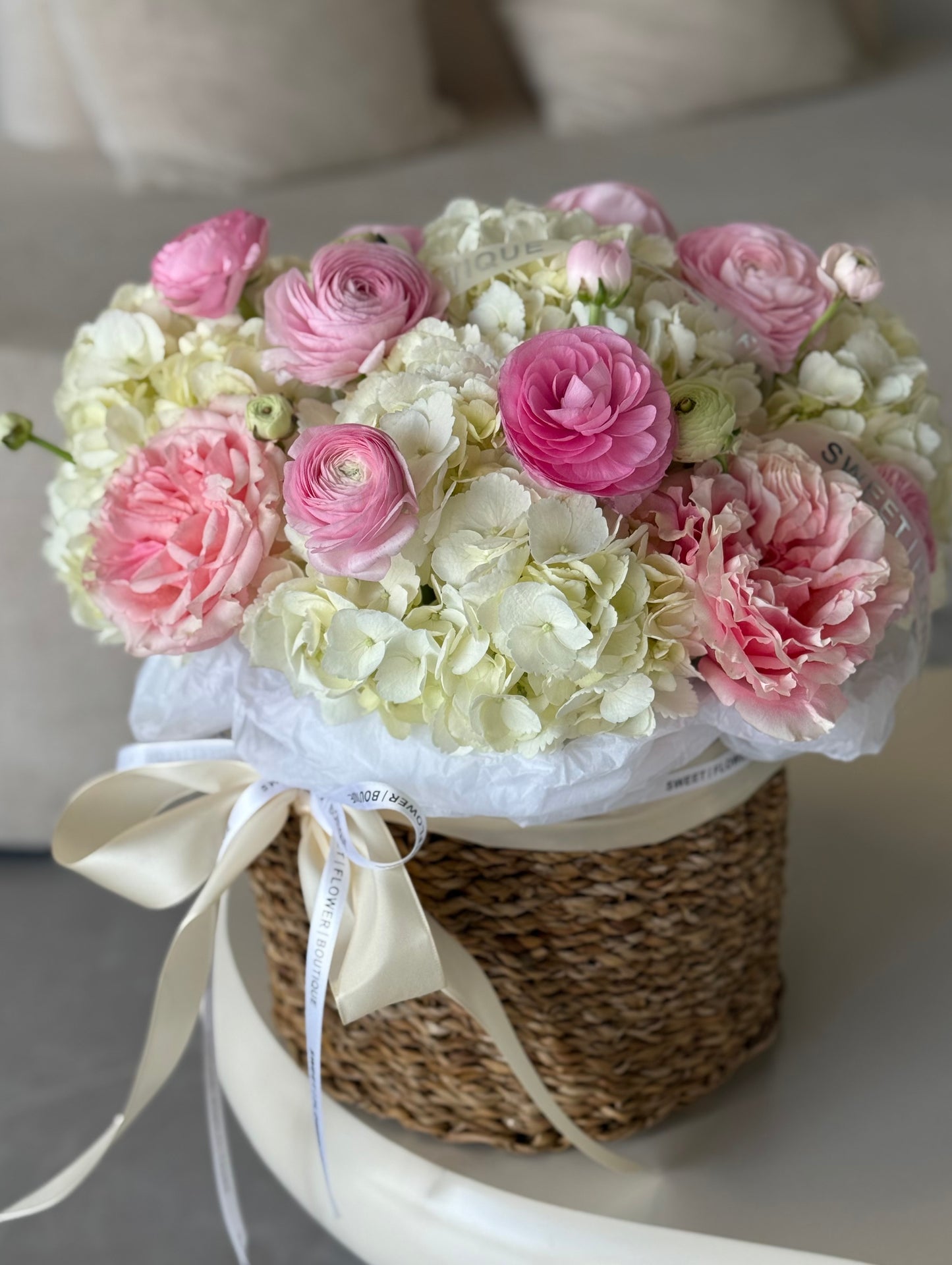 premium ranunculus and hydrangea basket bouquet same day delivery Toronto florist