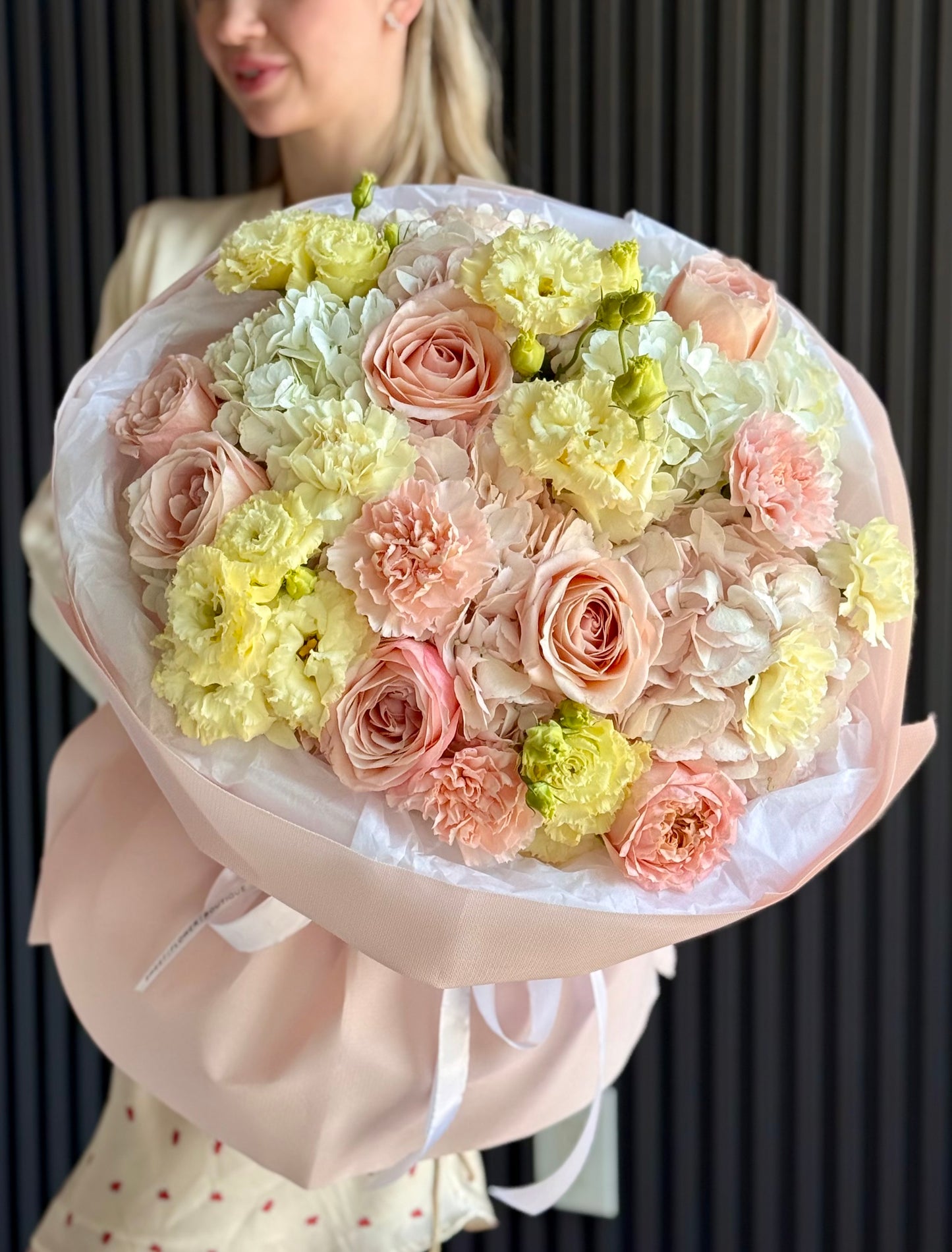DESIGNER FLOWER BOUQUET