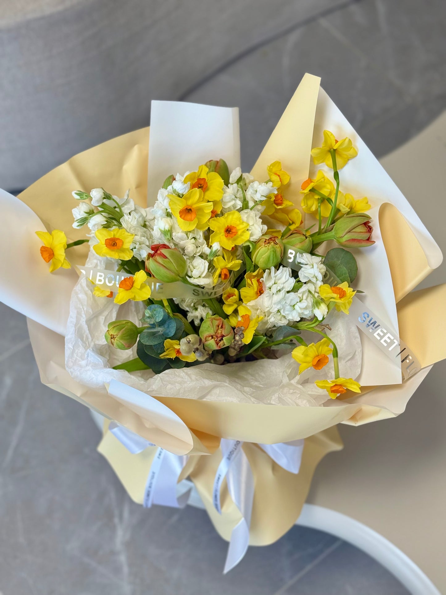 designer spring flower bouquet Toronto florist same day