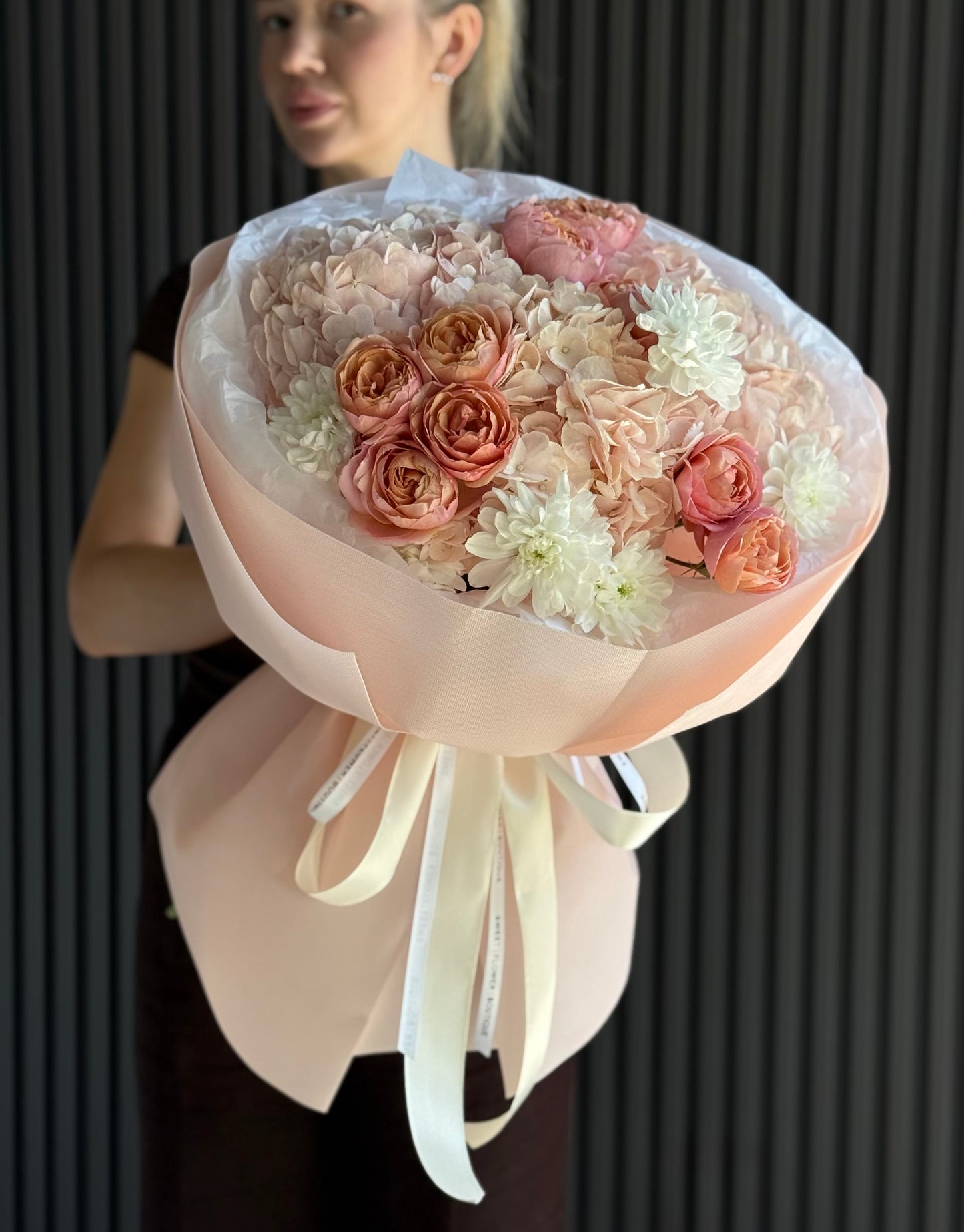 TODAY'S FEATURED BOUQUET - HARMONY