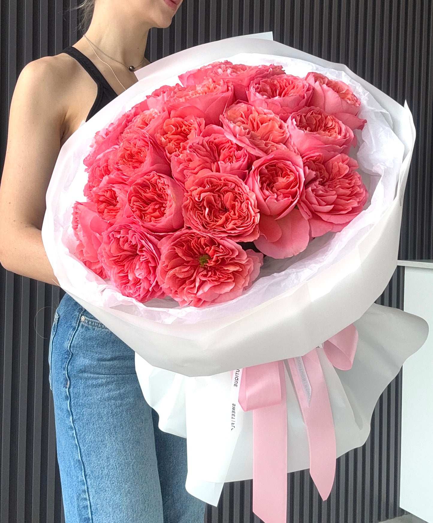 24 Candy Expression garden roses luxury pink bouquet Toronto same-day delivery