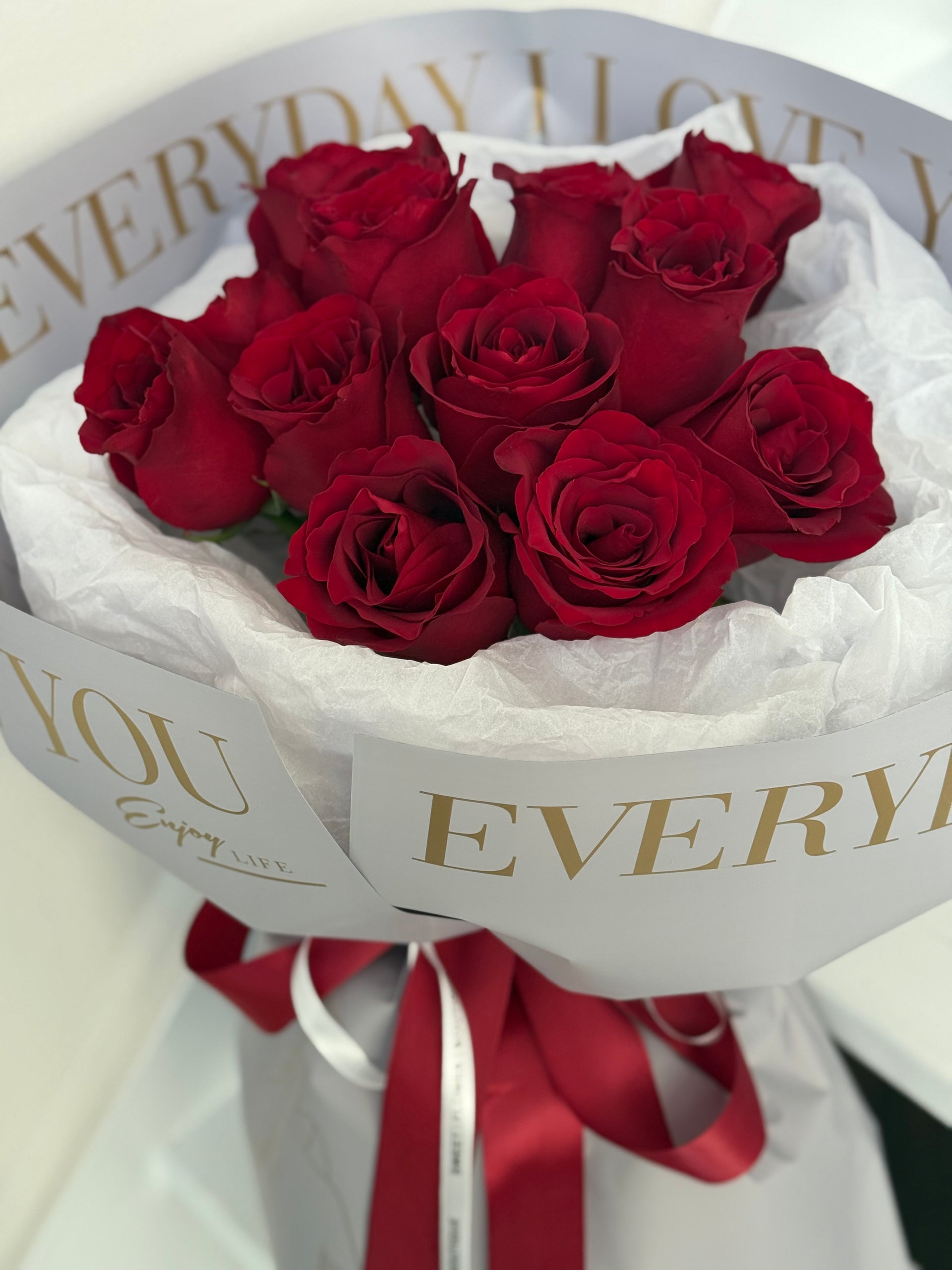 LOVE RED ROSES/12 Premium Red Roses – Sweet Flower Boutique