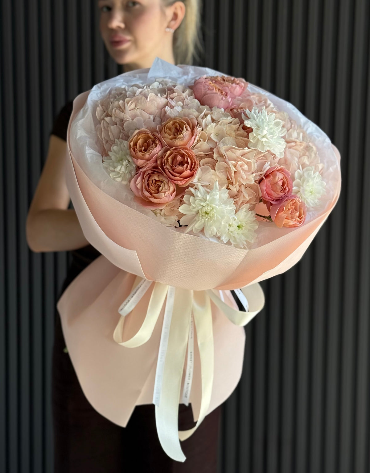 Luxury garden spray roses and hydrangeas bouquet by Sweet Flower Boutique Etobicoke