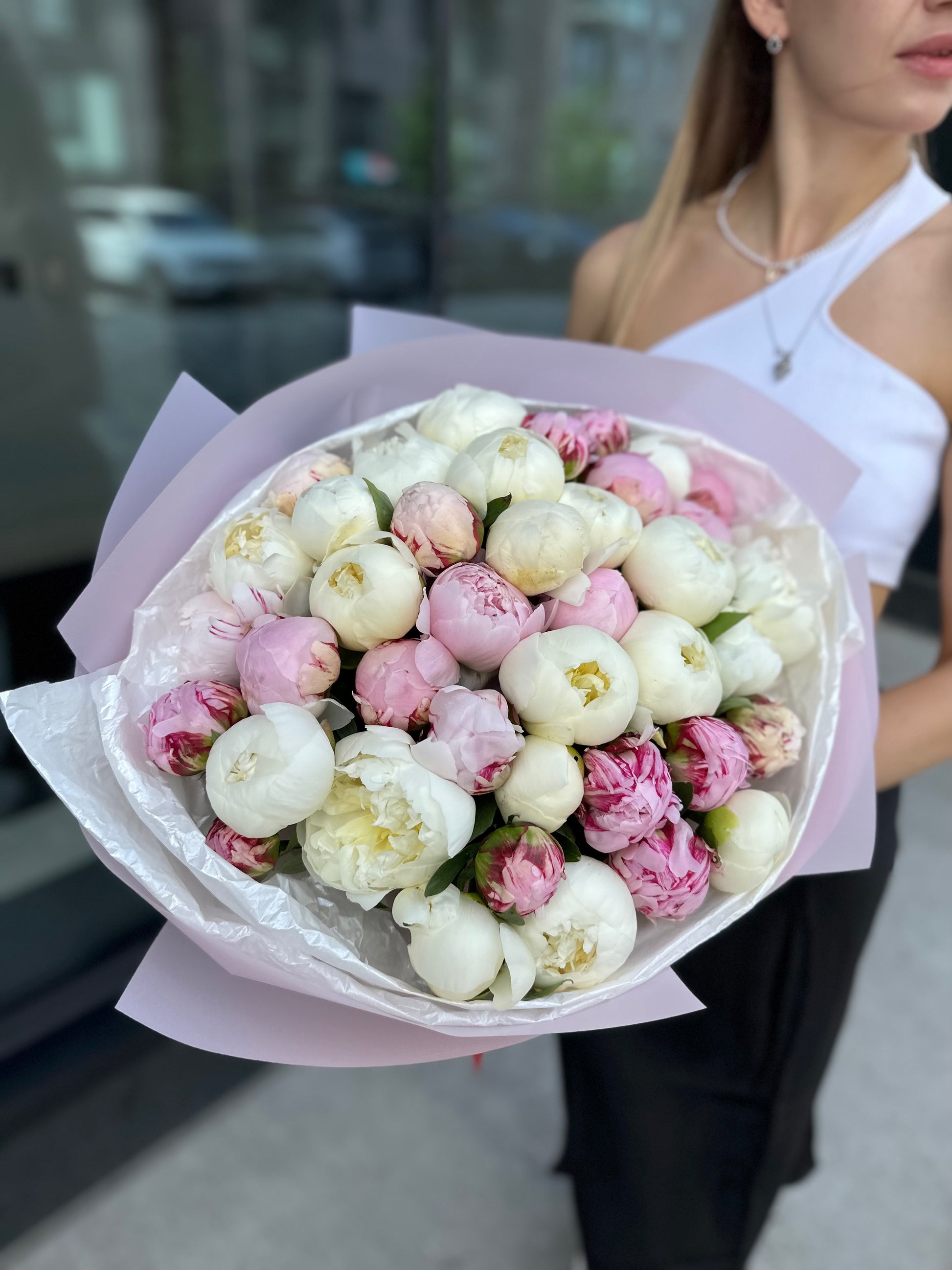 large peony bouquet Toronto luxury flower delivery