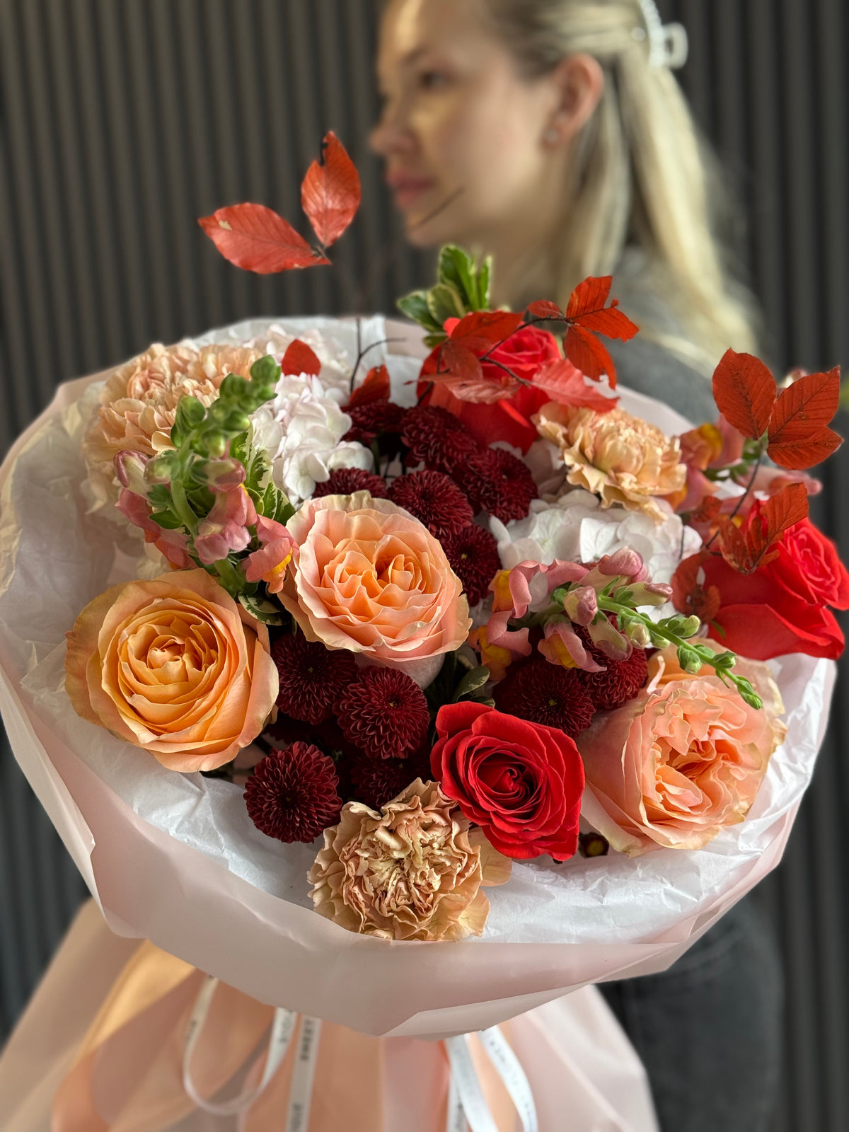 Amber Love luxury flower bouquet with peach and red roses, hydrangea and burgundy flowers in Toronto