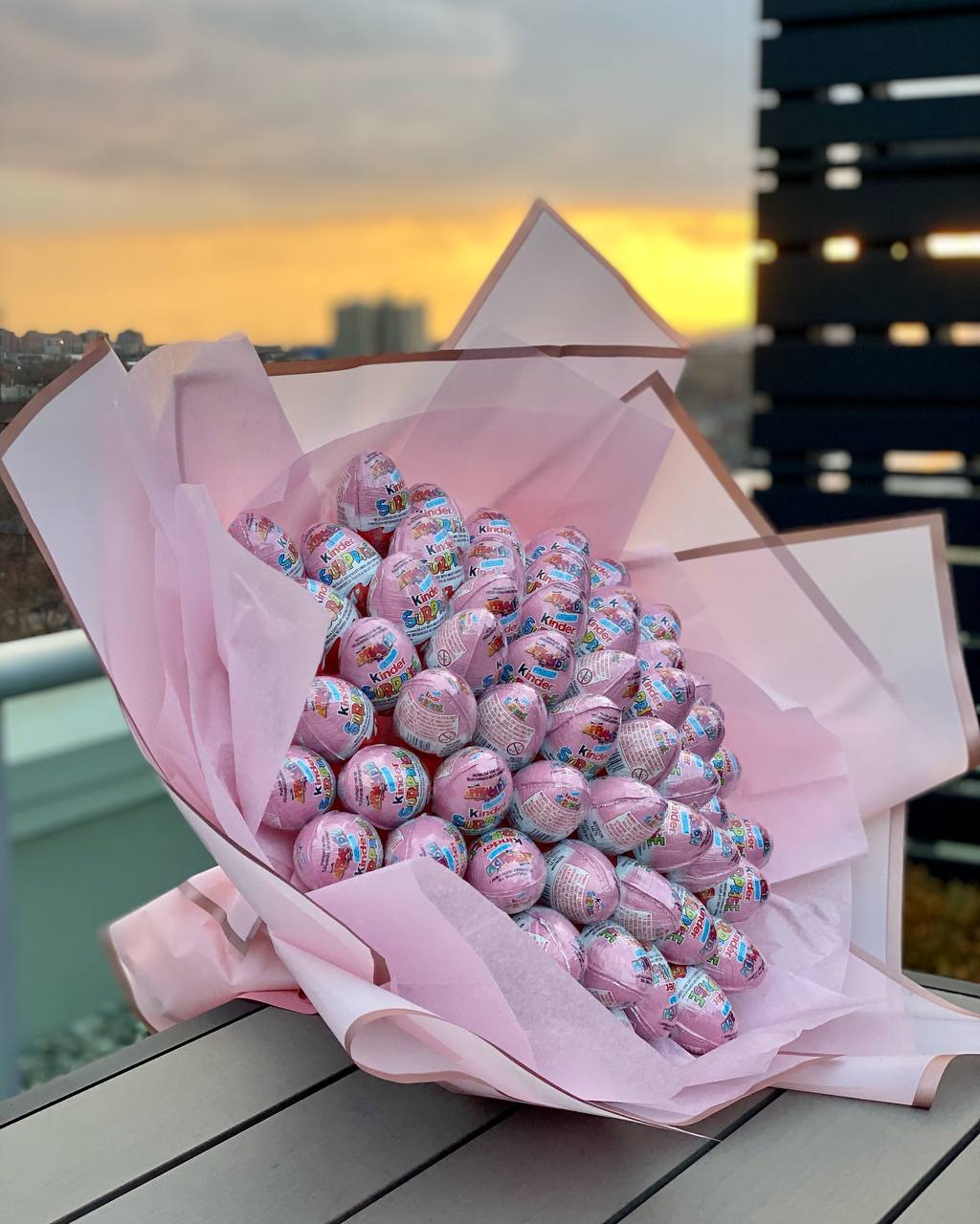 50 KINDER CHOCOLATE BOUQUET