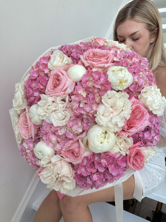 GIANT PINK BOUQUET